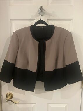 Hugo Boss Two-Tone Cropped Blazer in Black & Taupe